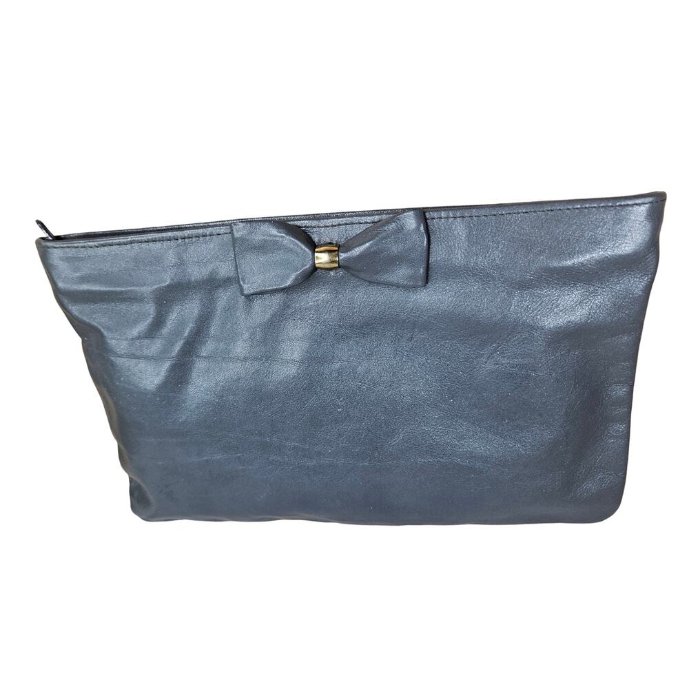 1970s Gray Leather Bowtie Thin Antonia Clutch Zipper Top Handbag Casual Purse